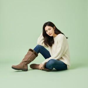 BareTraps Brown Suede Faux Fur Lined Boots Heeled size 8 Zip Up‎ Tall Boots